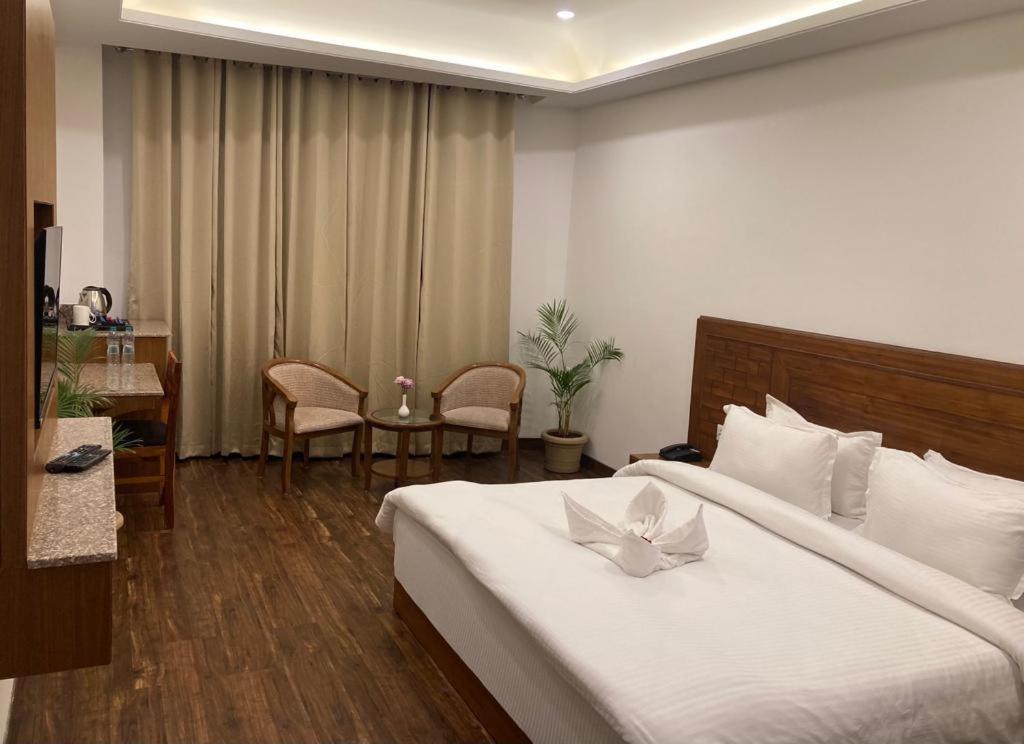 Namastasya Hotel Solan Exterior photo